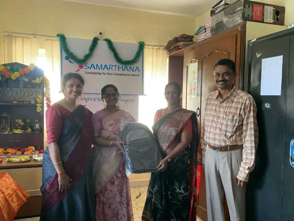 staff-members-at-award-presentation-samarthana