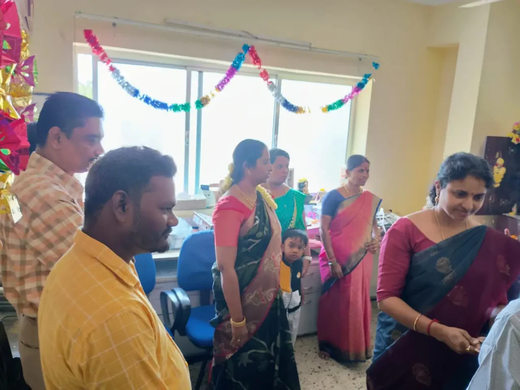 employees-participating-in-group-event-samarthana