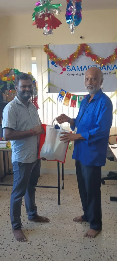 ayudha-pooja-gift-presentation-samarthana