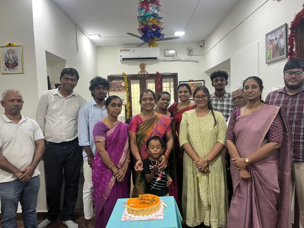 staff-members-group-photo-samarthana
