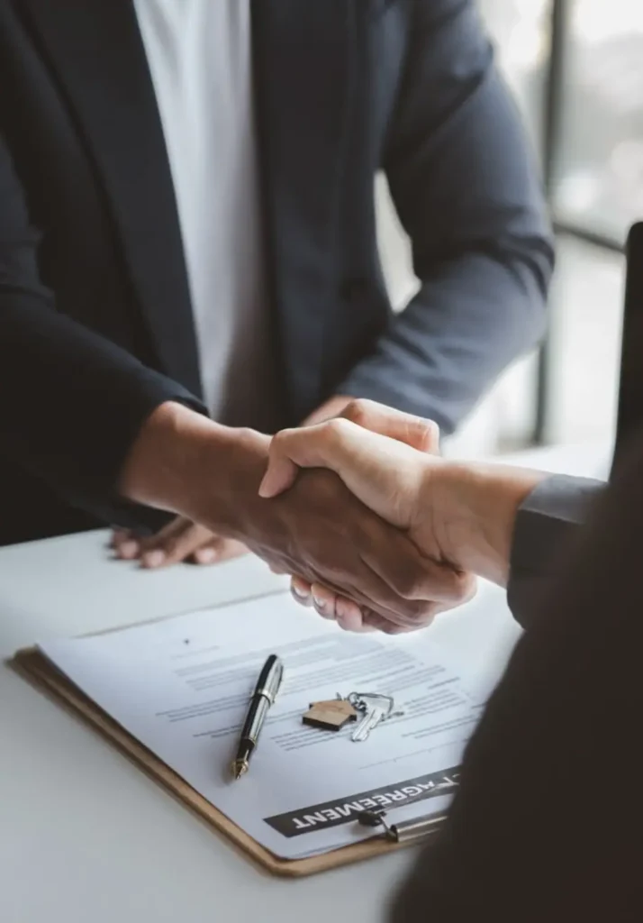 professional-signing-business-contract-samarthana-image