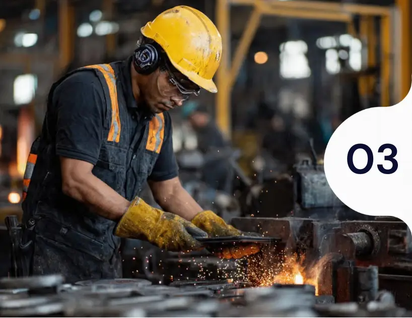 industrial-worker-operating-machinery-samarthana-image