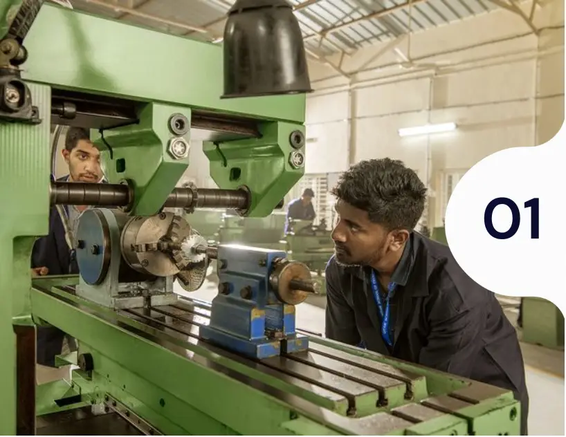 factory-worker-operating-industrial-machinery-samarthana-image