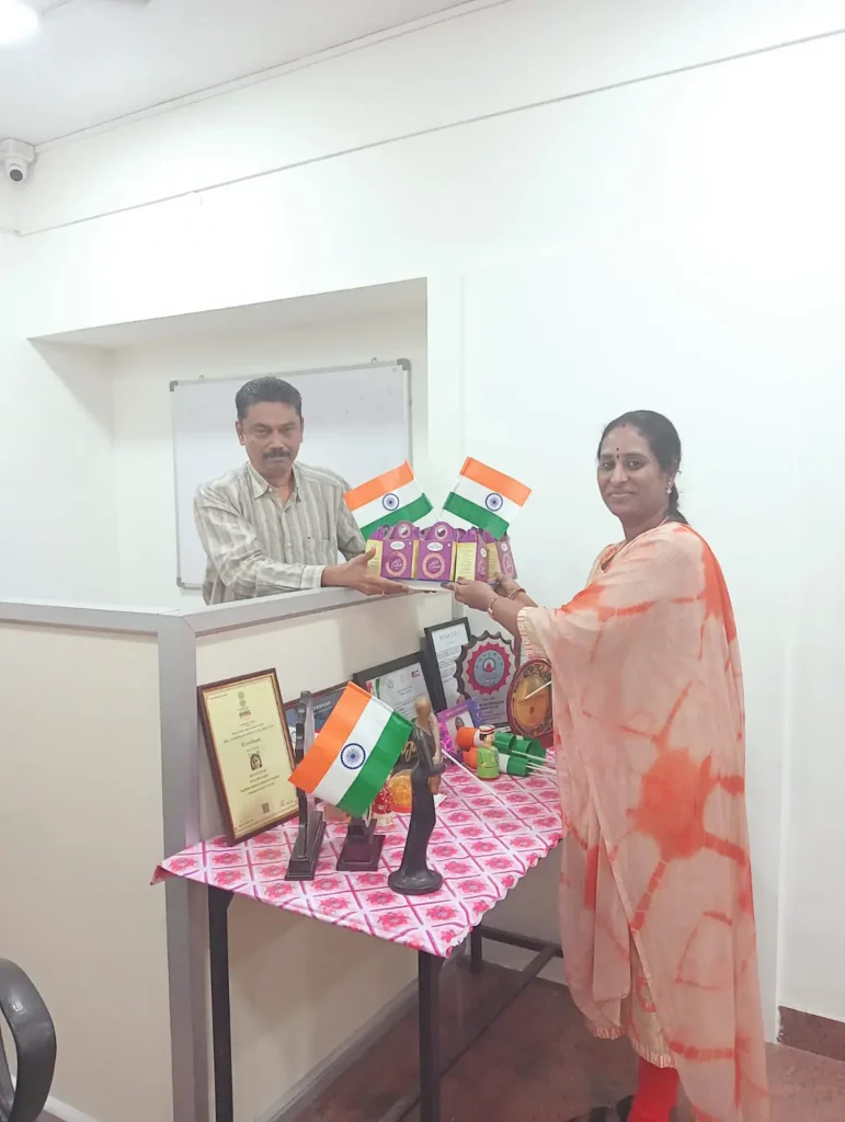 employee-holding-national-flag-samarthana