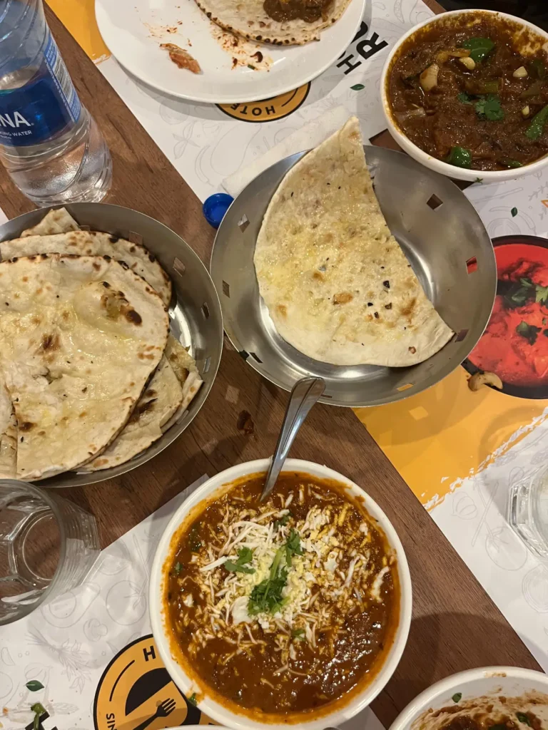employees-sharing-indian-meal-samarthana