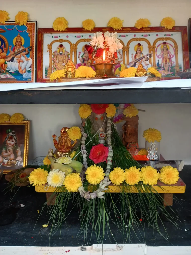 employees-celebrating-vinayagar-chathurthi-samarthana
